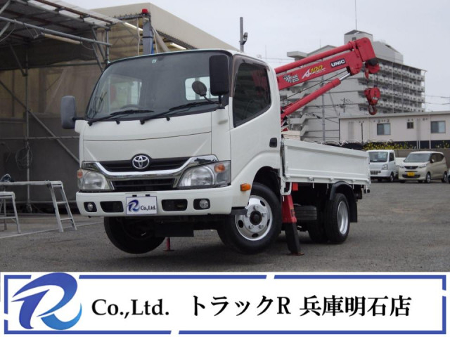 トヨタ ダイナ 小型 平ボディ（クレーン付） SKG-XZC605(103802) 1枚目