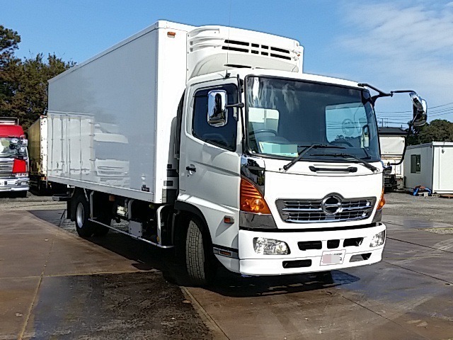 日野 レンジャー 中型 冷蔵冷凍バン BKG-FC7JJYA(8271) 3枚目
