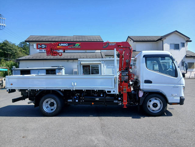 三菱ふそう キャンター 小型 平ボディ（クレーン付） 2RG-620331(111850) 6枚目
