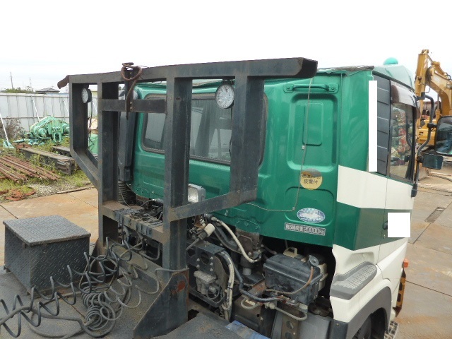 UDトラックス（日産） ビッグサム 大型 トラクタ ADG-GW4XLG(2131) 9枚目