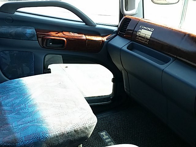 日野 レンジャー 中型 ウィング BDG-FD8JLWA(9326) 25枚目