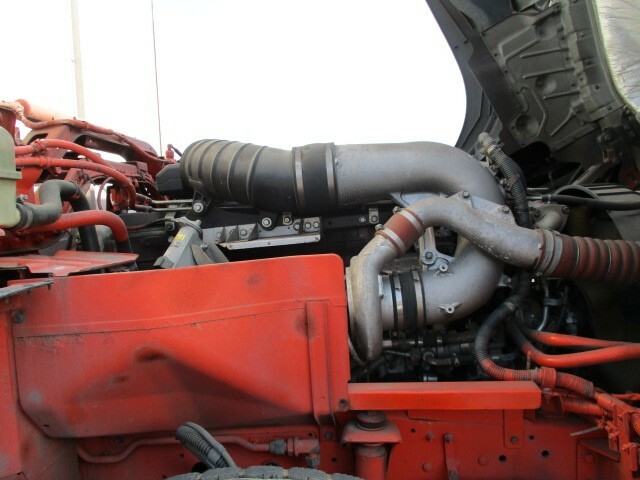 UDトラックス（日産） クオン 大型 冷蔵冷凍バン PKG-CD4ZA(6797) 6枚目