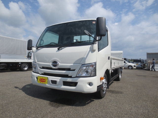 日野 デュトロ 小型 平ボディ 2RG-XZU710M(109816) 1枚目
