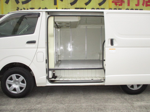 トヨタ ハイエース 小型 冷蔵冷凍バン LDF-KDH206V(96498) 4枚目