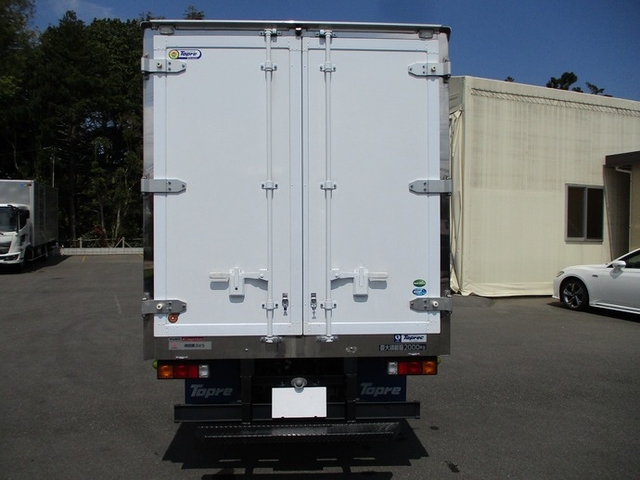 三菱ふそう キャンター 小型 冷蔵冷凍バン 2PG-FBAV0(9563) 5枚目