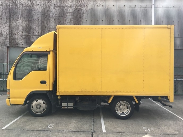 いすゞ エルフ 小型 バン KR-NKR81EAV(1389) 2枚目
