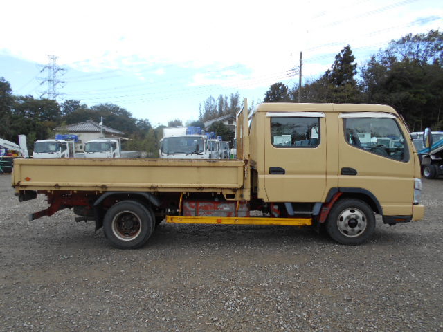 三菱ふそう キャンター 小型 平ボディ PDG-FE82D(3520) 4枚目