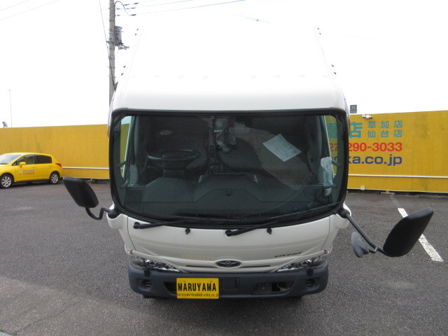 トヨタ ダイナ 小型 バン 2RG-XZU645(105352) 9枚目
