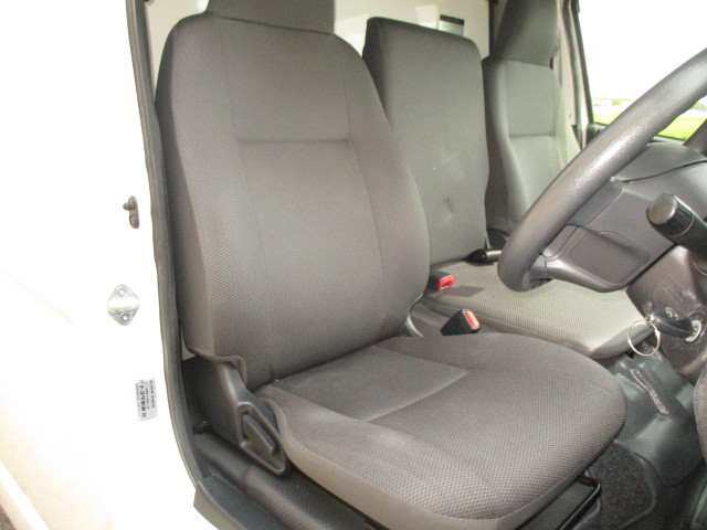 Toyota hiace Small Freezer box_body CBF-TRH200V(92118) 11枚目