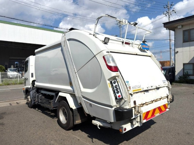 日野 レンジャー 中型 塵芥車（プレス式） 2KG-FC2ABA(111704) 4枚目