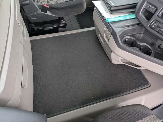 スカニア R 大型 トラクタ 2PG-A4X2ACGL(107941) 28枚目