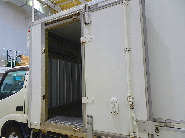 日野 デュトロ 小型 冷蔵冷凍バン TPG-XZC605M(113124) 32枚目