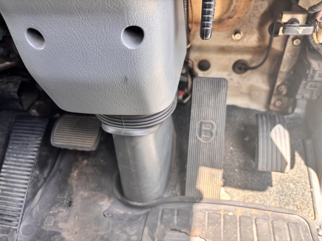三菱ふそう ファイター 増トン 平ボディ（クレーン付） QKG-FK62FZ(108215) 62枚目