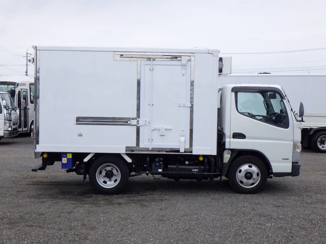 三菱ふそう キャンター 小型 冷蔵冷凍バン TPG-FBA50(110061) 5枚目