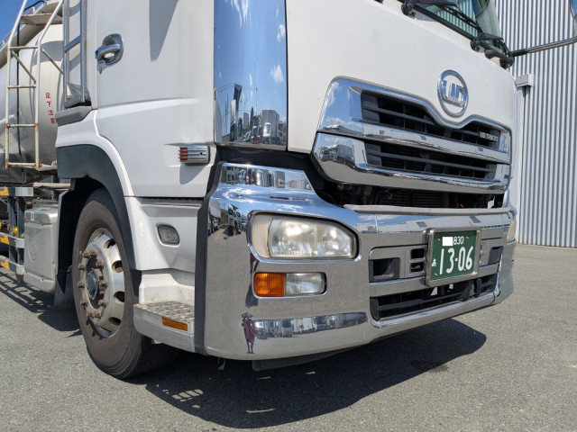 Nissan UD quon Large Bulk truck QKG-CD5ZL(109823) 25枚目
