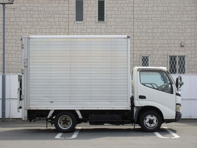 トヨタ ダイナ 小型 バン KK-BU301(6665) 4枚目