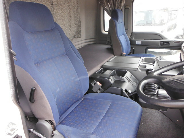 いすゞ ギガ 大型 冷蔵冷凍ウィング QKG-CYJ77A(32762) 25枚目