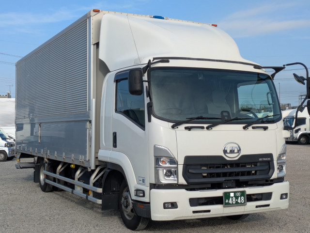 UDトラックス（日産） コンドル 中型 ウィング 2RG-BRR90T2(110871) 2枚目