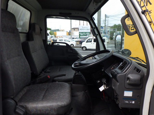 いすゞ エルフ 小型 バン KR-NKR81GAV(110266) 24枚目