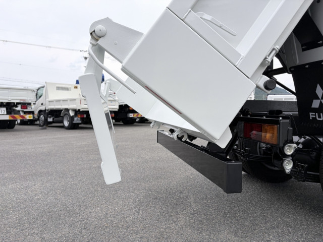 三菱ふそう キャンター 小型 土砂ダンプ 2RG-FDA60(107960) 16枚目