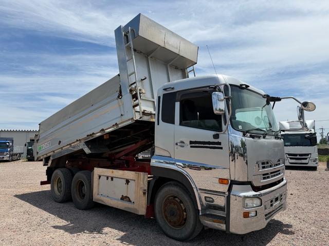 UDトラックス（日産） クオン 大型 土砂ダンプ *********(105863) 9枚目