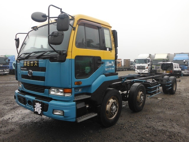 日産自動車 その他・不明 大型 キャブ付きシャーシ KL-CV48EE(1345) 2枚目
