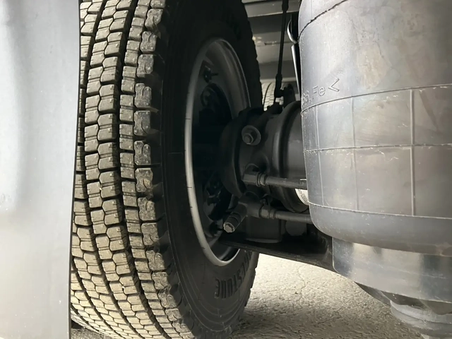 日野 プロフィア 大型 平ボディ 2DG-FW1AHB(106840) 23枚目
