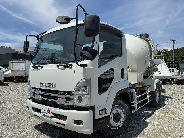 いすゞ フォワード 増トン ミキサー車 2PG-FTR90U2(107587) 1枚目