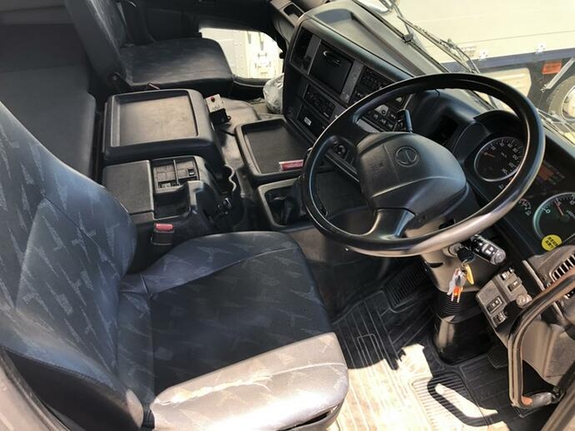 日野 プロフィア 大型 ミキサー車 QKG-FS1AKAA(12435) 9枚目