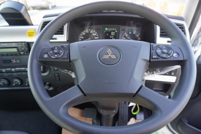 三菱ふそう ファイター 増トン コンテナ専用車 2KG-FK62FZ(107683) 25枚目