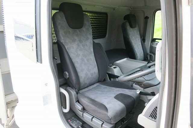 UDトラックス（日産） コンドル 中型 ウィング TKG-MK38C(32202) 13枚目