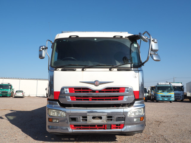 UDトラックス（日産） クオン 大型 平ボディ QKG-CW5ZA(100043) 8枚目