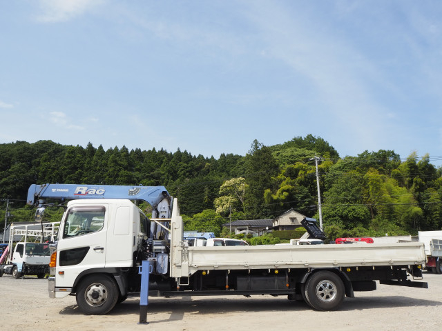 日野 レンジャー 中型 平ボディ（クレーン付） BDG-FD7JLWG(110565) 2枚目