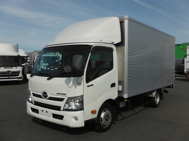 日野 デュトロ 小型 バン TKG-XZU710M(7202) 2枚目