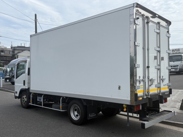 いすゞ エルフ 小型 冷蔵冷凍バン TPG-NPR85AN(110609) 3枚目