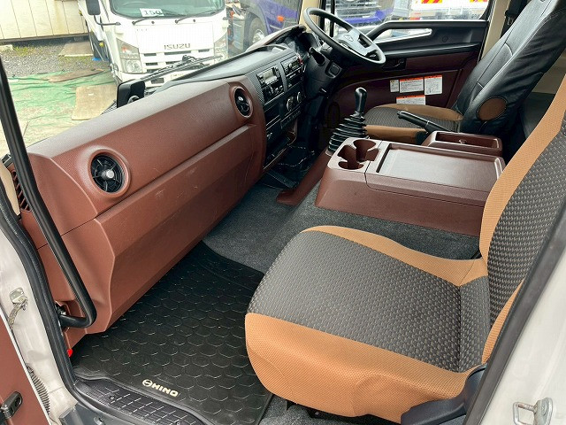 日野 レンジャー 中型 冷蔵冷凍バン 2KG-FD2ABG(109393) 24枚目