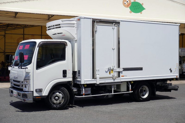 いすゞ エルフ 小型 冷蔵冷凍バン 2PG-NPR88AN(106622) 1枚目