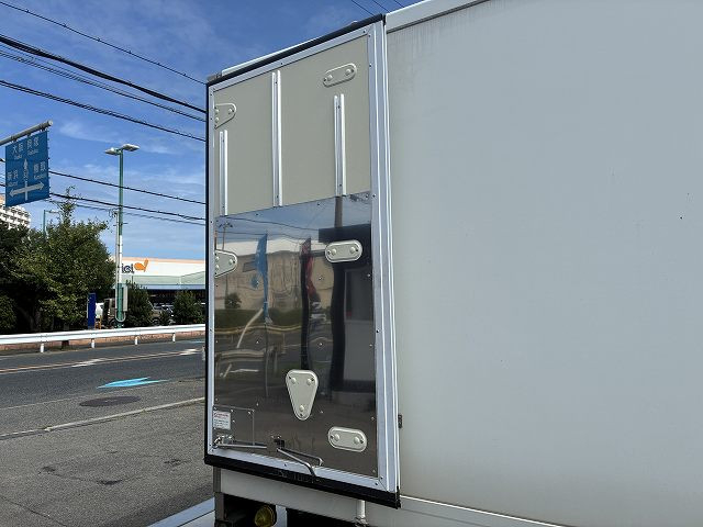 いすゞ エルフ 小型 冷蔵冷凍バン 2RG-NMR88AN(111563) 19枚目