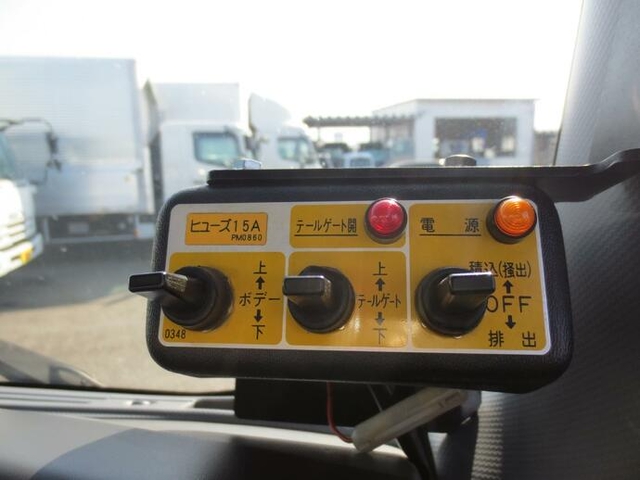 いすゞ フォワード 中型 塵芥車（回転式） TKG-FRR90S2(8864) 15枚目