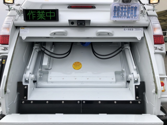 三菱ふそう キャンター 小型 塵芥車（プレス式） 2RG-FEAV0(105989) 13枚目