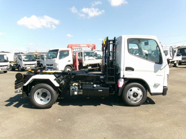 三菱ふそう キャンター 小型 コンテナ専用車 2RG-FBAV0(113198) 5枚目