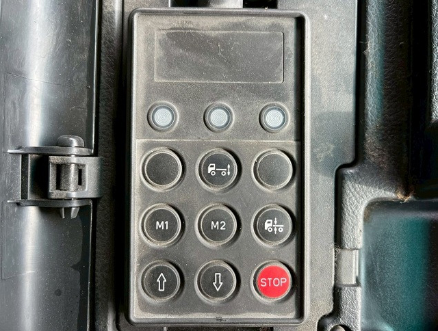 日野 プロフィア 大型 平ボディ（クレーン付） QPG-FW1EXEG(98142) 36枚目