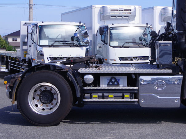 UDトラックス（日産） クオン 大型 トラクタ 2PG-GK5AAB(113273) 14枚目