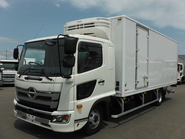 日野 レンジャー 中型 冷蔵冷凍バン 2KG-FD2ABG(32008) 1枚目