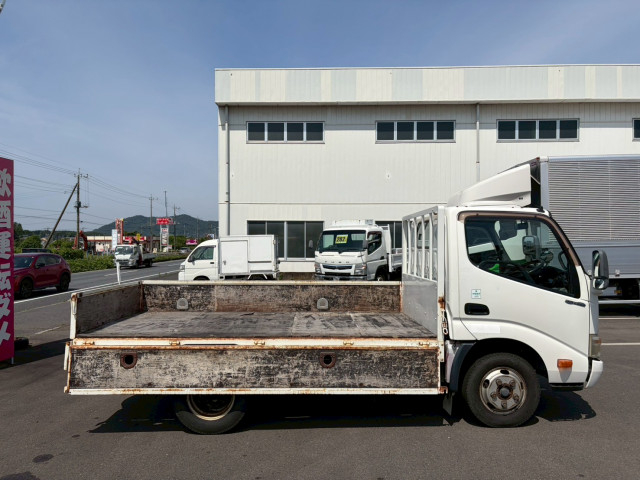 日野 デュトロ 小型 平ボディ SKG-XZC605M(109625) 8枚目