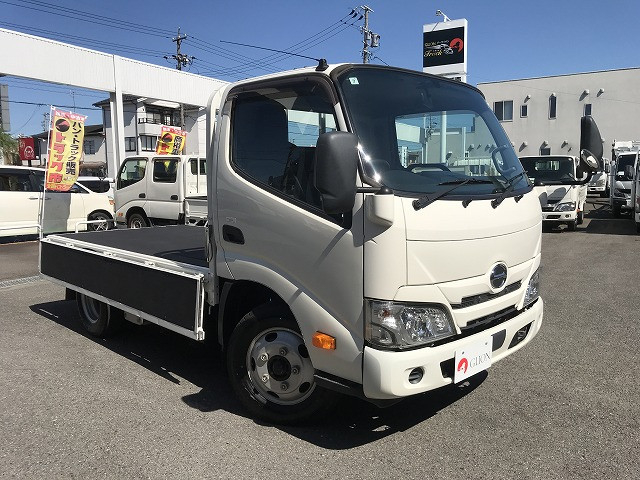 日野 デュトロ 小型 平ボディ 2RG-XZU605M(112876) 10枚目