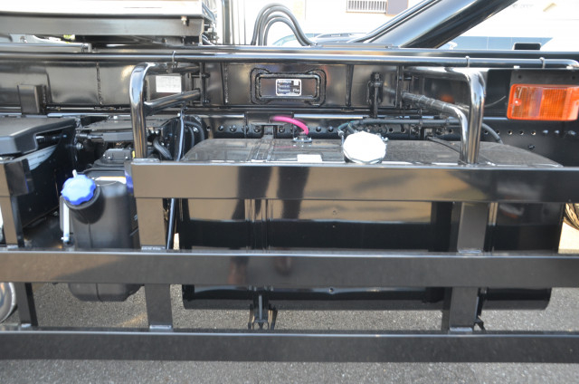 日野 プロフィア 大型 コンテナ専用車 2DG-FS1AJE(111136) 19枚目