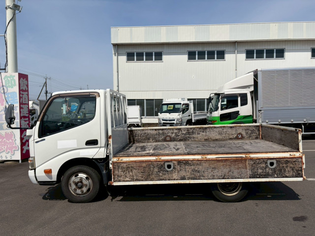 日野 デュトロ 小型 平ボディ SKG-XZC605M(109625) 6枚目