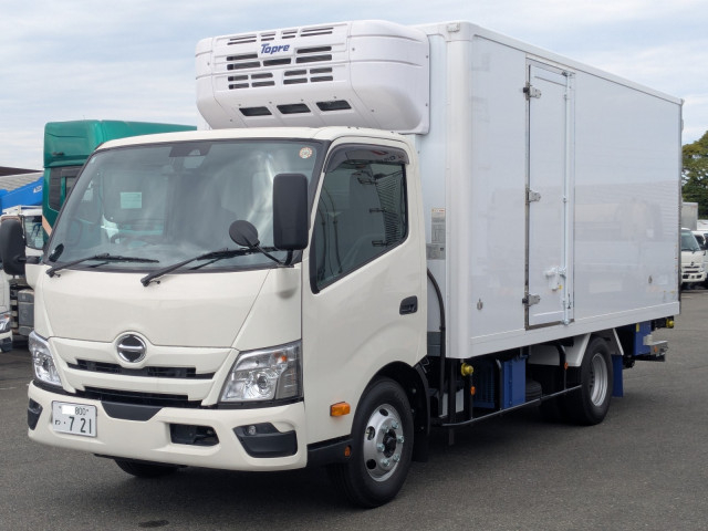 日野 デュトロ 小型 冷蔵冷凍バン 2WG-XZU713N(112969) 1枚目