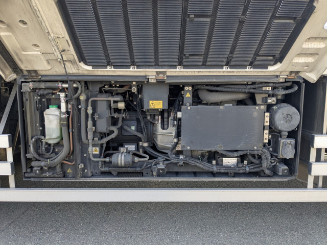 日野 プロフィア 大型 冷蔵冷凍バン 2DG-FR1AHC(100251) 33枚目